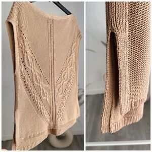 White House Black Market Oversized knitted Sleeveless Vest XSP